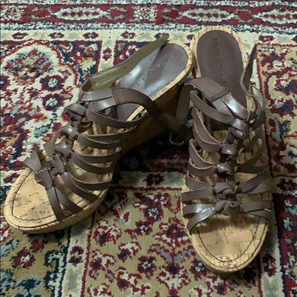 MARC FISHER Dark Brown Leather 61/2M - Picture 4 of 5